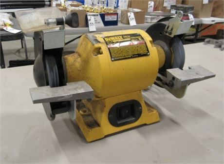 Tryans Online Auction & Auction Center - Dewalt Bench Grinder