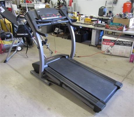 Tryans Online Auction & Auction Center - Pro-Form 785SS Wide Deck Treadmill