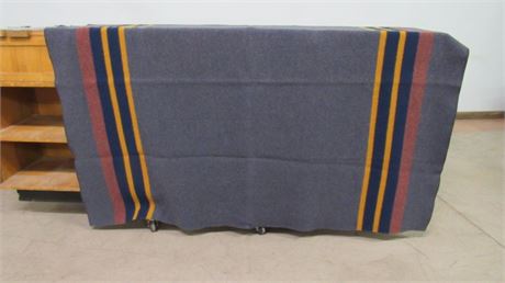 Nice New Genuine Pendleton Vakma Camp Home Collection Blanket