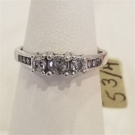 Stunning 10k White Gold Diamond Ring...Sz  5 3/4