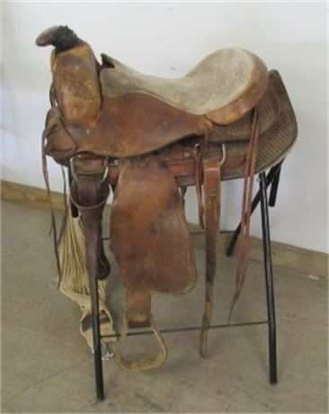 16" Saddle