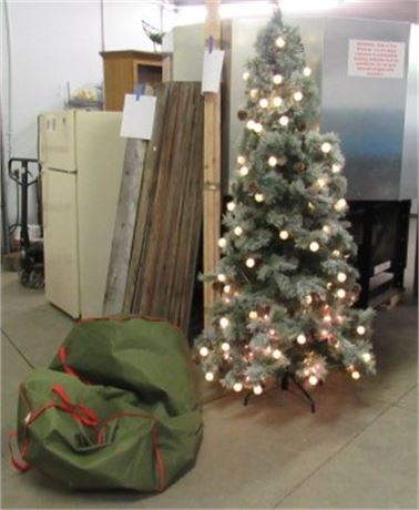 Good Looking Lighted 7.5' Christmas Tree w/ Storage Bag