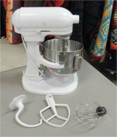 White Kitchen Aid Mixer