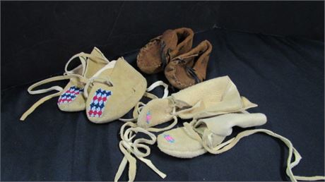 Beaded Moccasin Trio for Infants