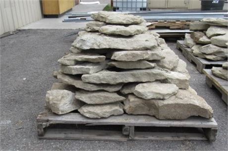 Pallet of Assorted Size Landscape Rock-A