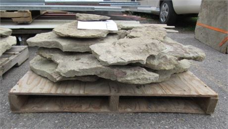 Pallet of Assorted Size Landscape Rock-E