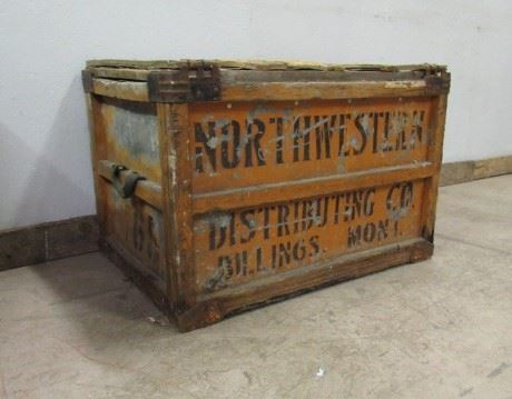 Vintage Metal Trunk from Northwestern Distributing Co. Billings MT - 20x22x30