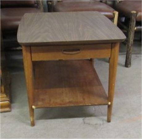 Vintage Natural Wood Lane Side/End Table