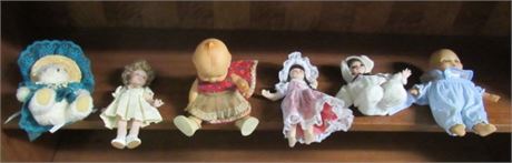 6 Collectible Dolls