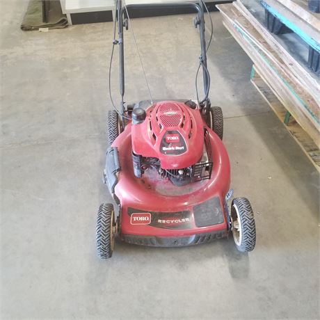 Toro 22" Rear Drive Self Starting Recycler Mower...Self Propelled!