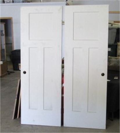 Pair of White Solid Core 3 Panel Shaker Style Door Slabs, RH, 28"