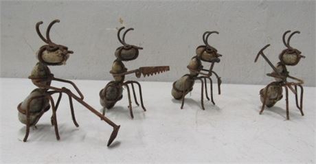 Yard Art Worker Ants!