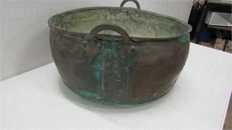 Round Antique Copper Tub