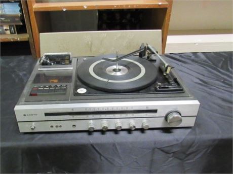 Vintage Sanyo Stereo & Record Player