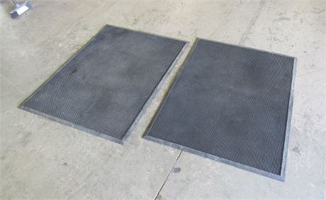 2 Heavy Duty Rubber Mats...4ft x 3ft