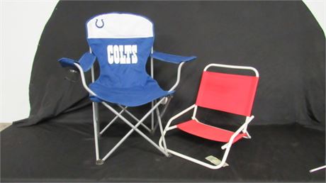 2 Outdoor Folding Chairs