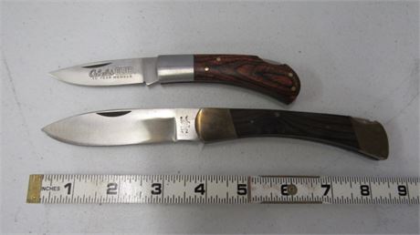 2 Folding Knives