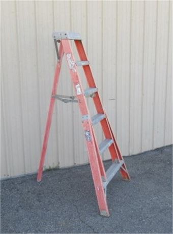 6' Fiberglass Three Legged Ladder