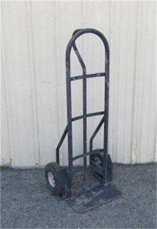 Wide Foot Hand Truck - Tires need air.