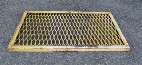 Heavy Expandable Metal Grate 24x40