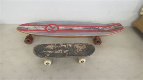 2 Skateboards