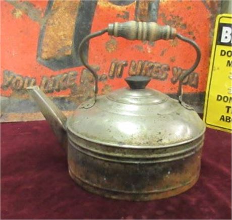 Vintage Kettle   10" Diameter