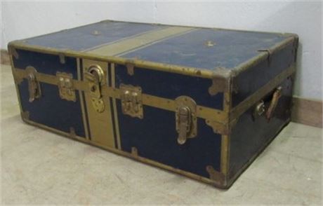 Vintage Trunk - 36x22x13