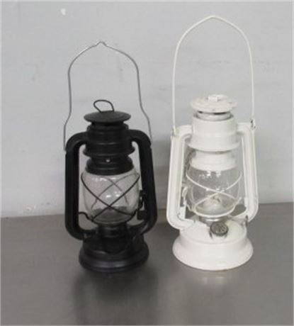 2 Outdoor Lanterns