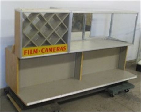 Camera/Film Merchandising Case from Laurel, MT - 72x27x44