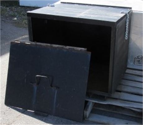 Steel Jobsite Tool Box - 30x27.75x22.5