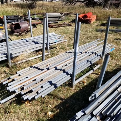 Steel Top Rail with Rack 10ft Mostly...50pc approx