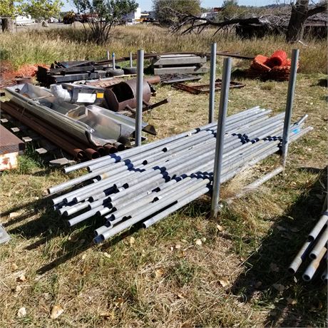 Steel Top Rail with Rack 9'-10' Mostly...55pc approx