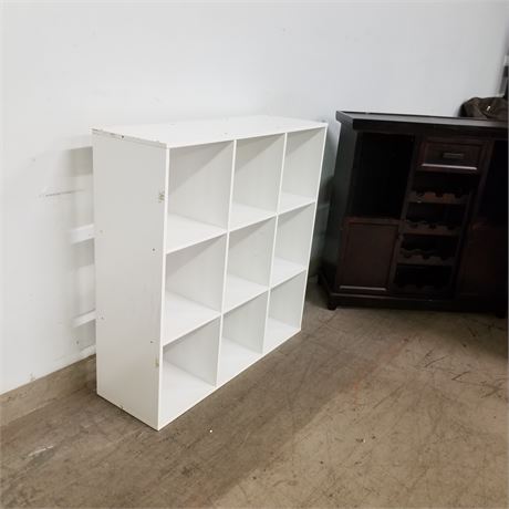 White Cubical Shelving Unit