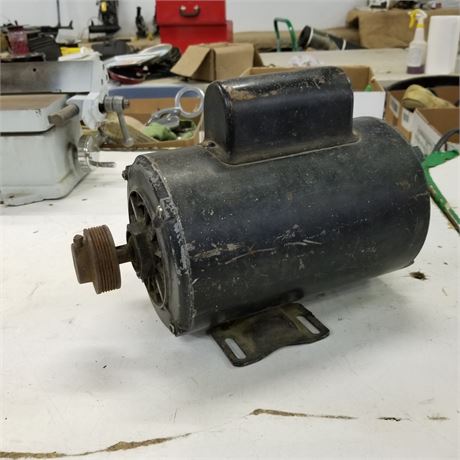 2 HP Electric Motor...Works!