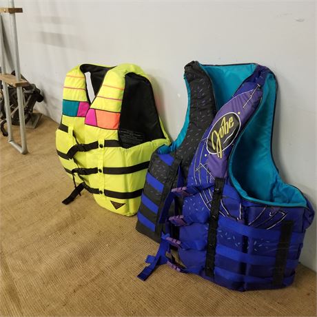 Water Ski Vests...Sz XL