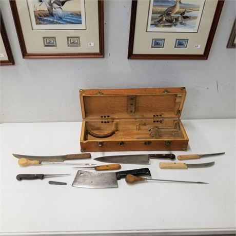 Nice Butcher Knife Set w/ Wood Case