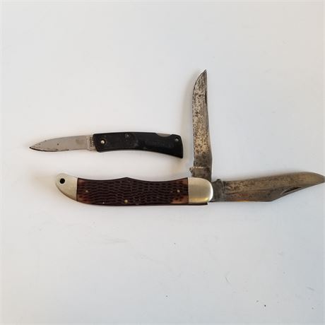 2 Shrade Pocket Knives