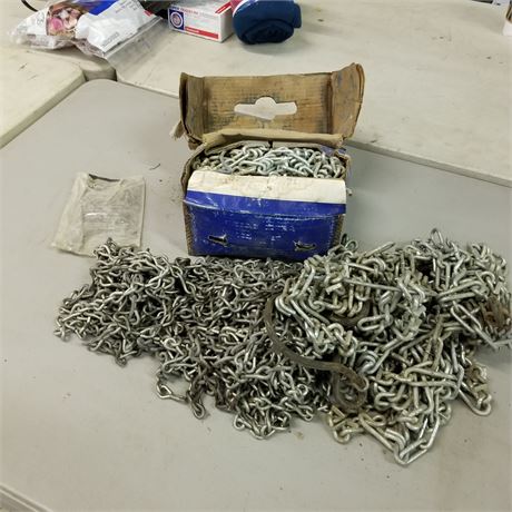 Assorted Radial Tire Chains