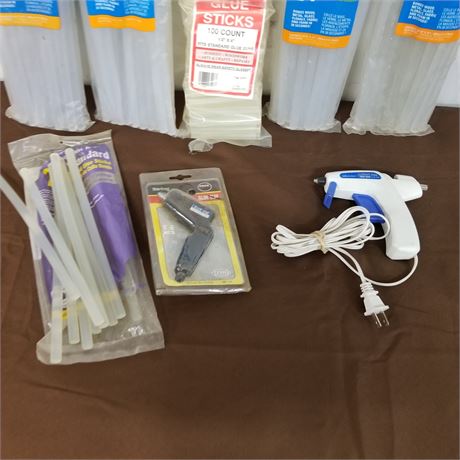 Assorted Glue Sticks & Applicators