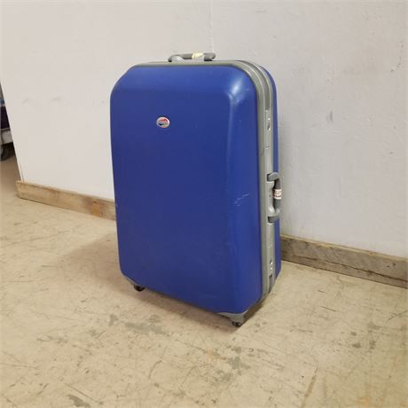 American Tourister Hard Side Travel Case - 19x29x12