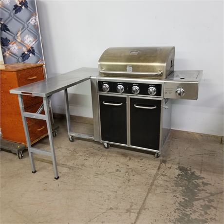 Large Kenmore Gas Grill w/ Cover - 60x51