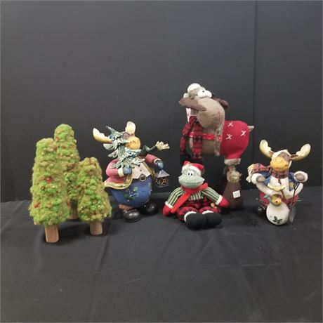 Assorted Moose and Christmas Tree Décor