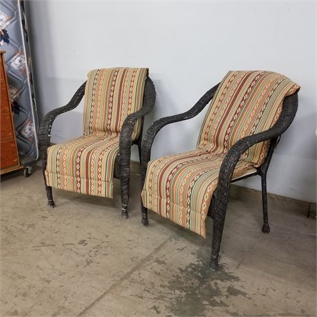 2 Woven Patio Chairs