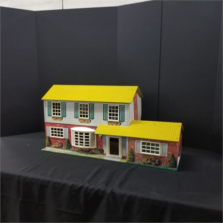 Retro Metal Doll House