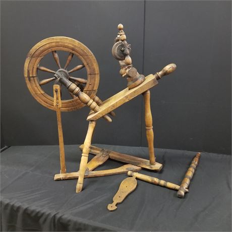 Antique Spinning Wheel