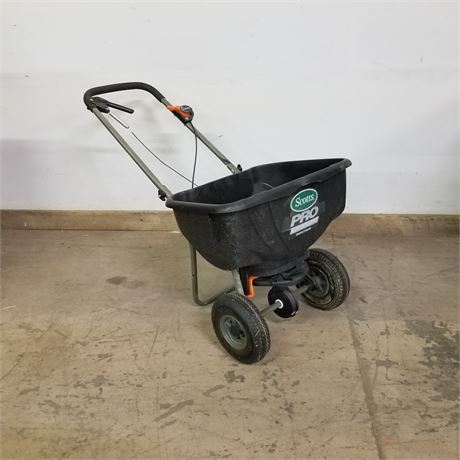 Scotts Pro Fertilizer Spreader