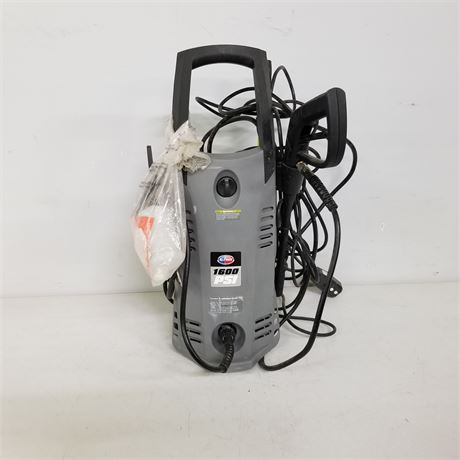 1600 PSI Power Washer