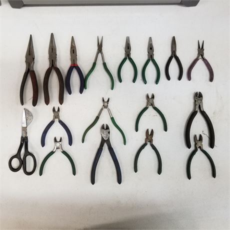 Assorted Rubber Handle Mechanics Specialty Pliers & Nippers