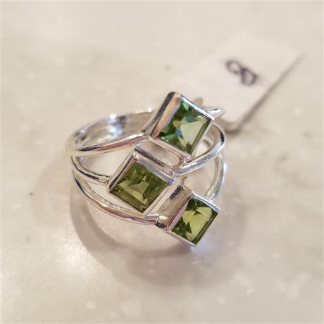 Sterling Silver Peridot Ring... Sz 8