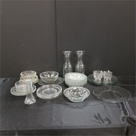 Assorted Servers & Plates...Approx 31 pcs